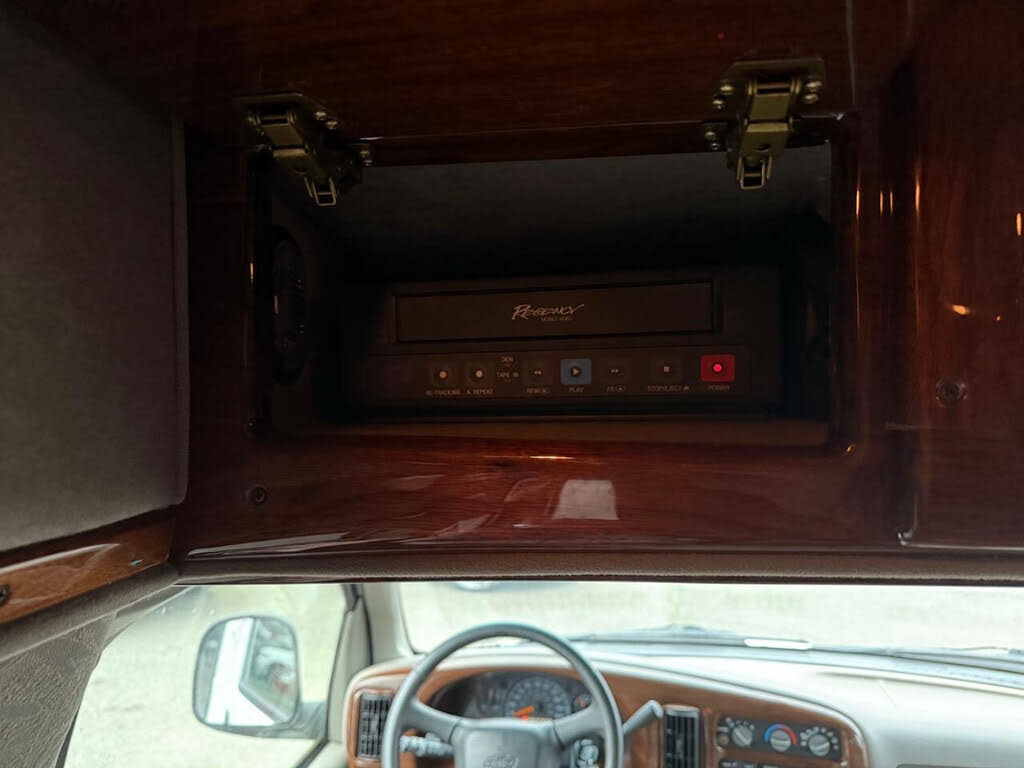 2000 Chevrolet Express Cargo Van 1500 photo 34