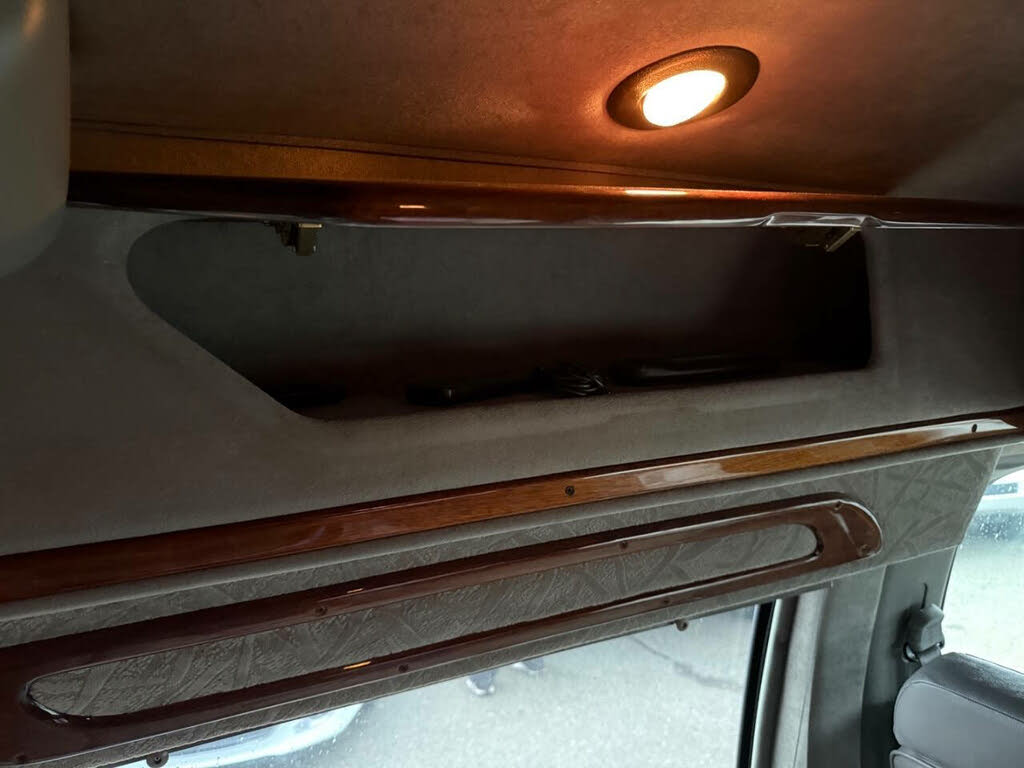 2000 Chevrolet Express Cargo Van 1500 photo 39
