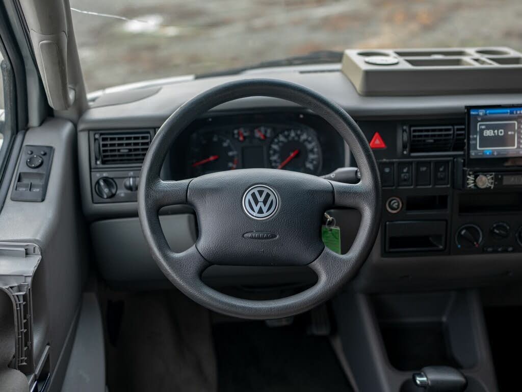2003 Volkswagen EuroVan MV Weekender photo 9