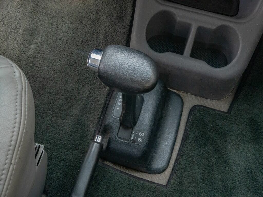2003 Volkswagen EuroVan MV Weekender photo 11