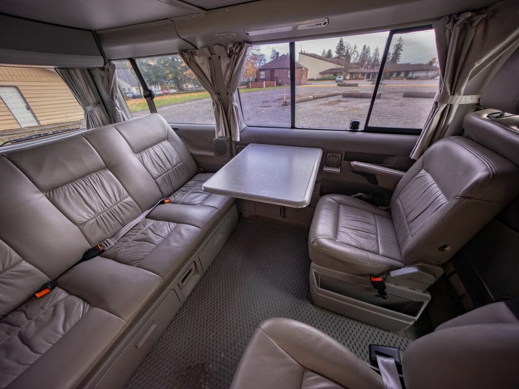 2003 Volkswagen EuroVan MV Weekender photo 19