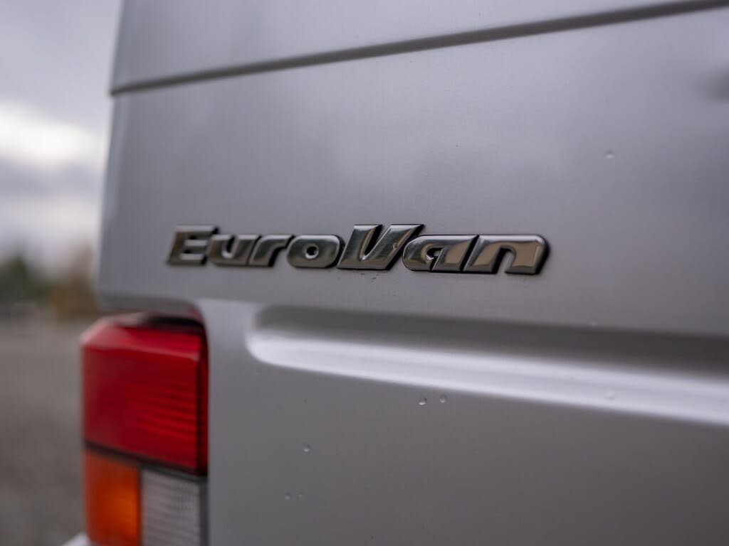 2003 Volkswagen EuroVan MV Weekender photo 24
