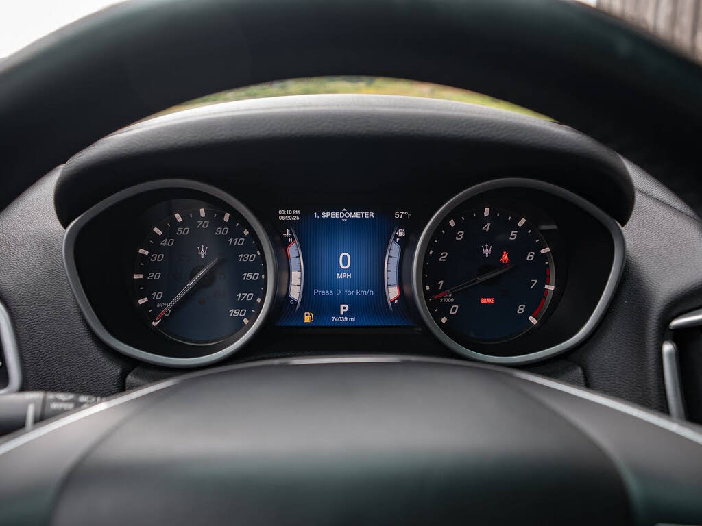 2015 Maserati Ghibli S Q4 photo 25