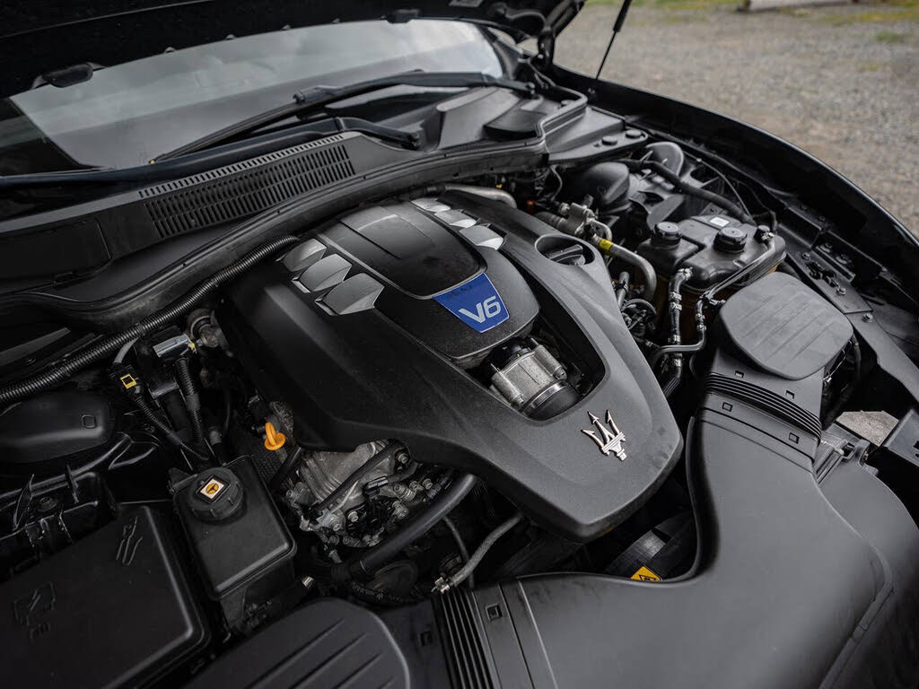 2015 Maserati Ghibli S Q4 photo 27