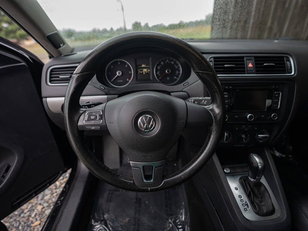 2014 Volkswagen Jetta TDI photo 14