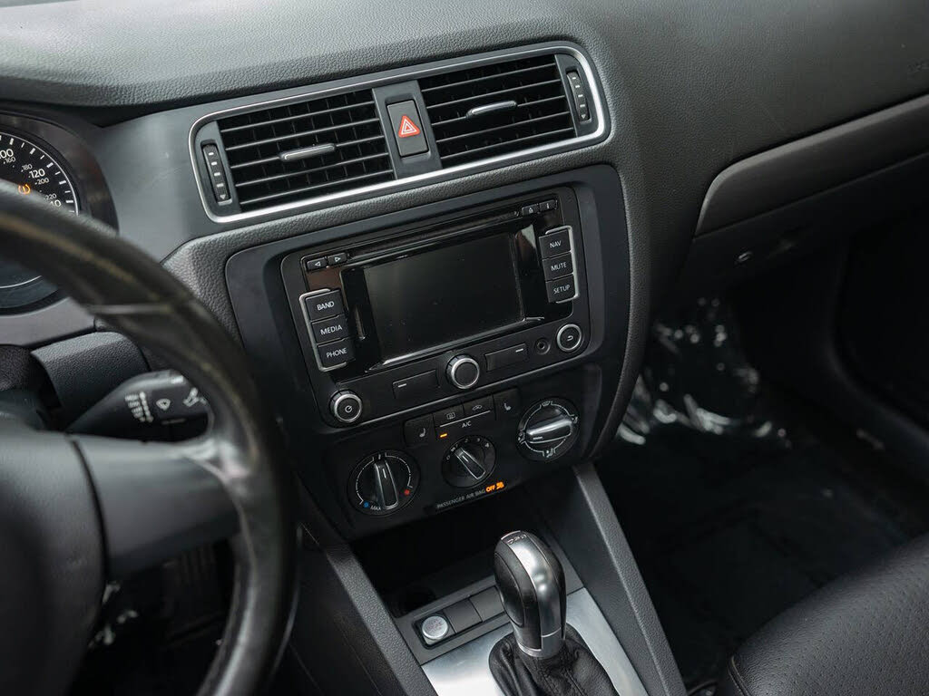 2014 Volkswagen Jetta TDI photo 16
