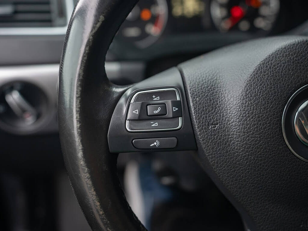 2014 Volkswagen Jetta TDI photo 17