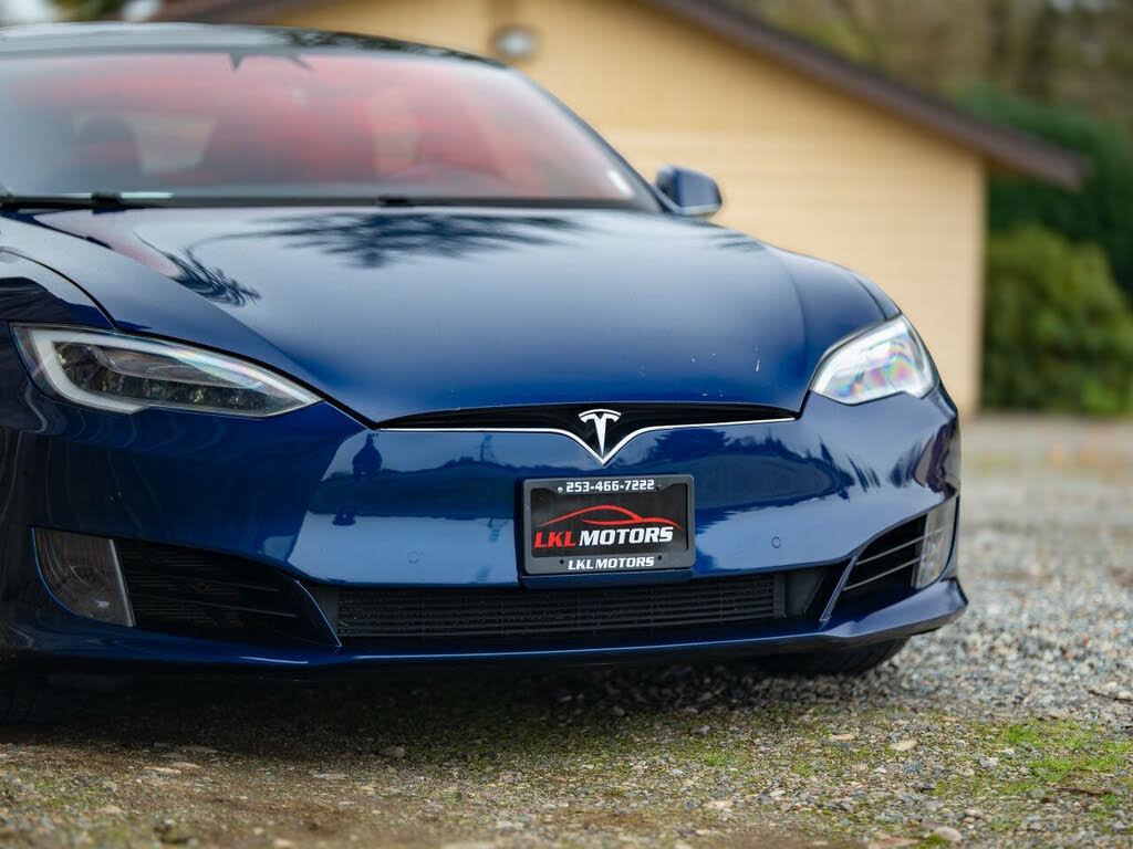 2016 Tesla Model S 85D photo 9