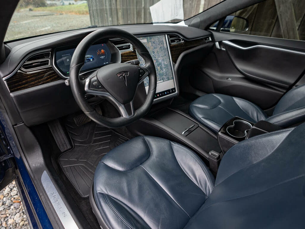 2016 Tesla Model S 85D photo 11
