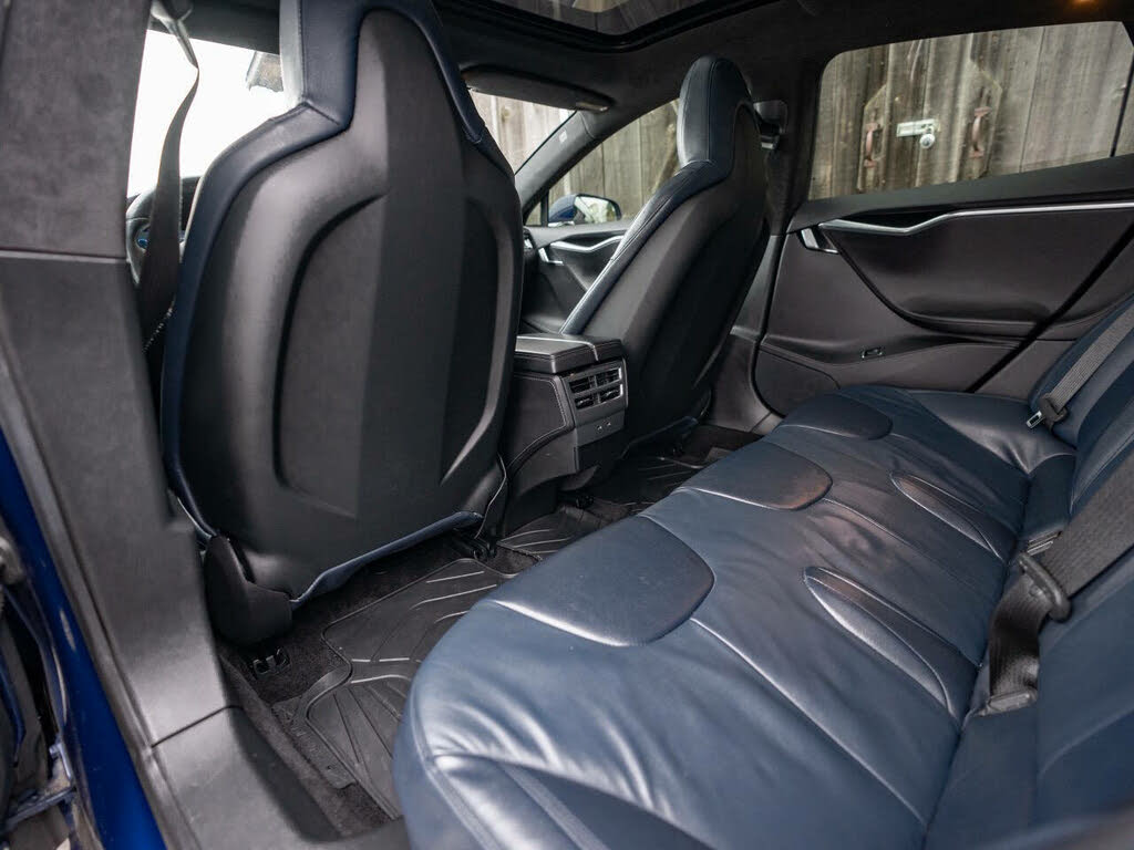 2016 Tesla Model S 85D photo 13