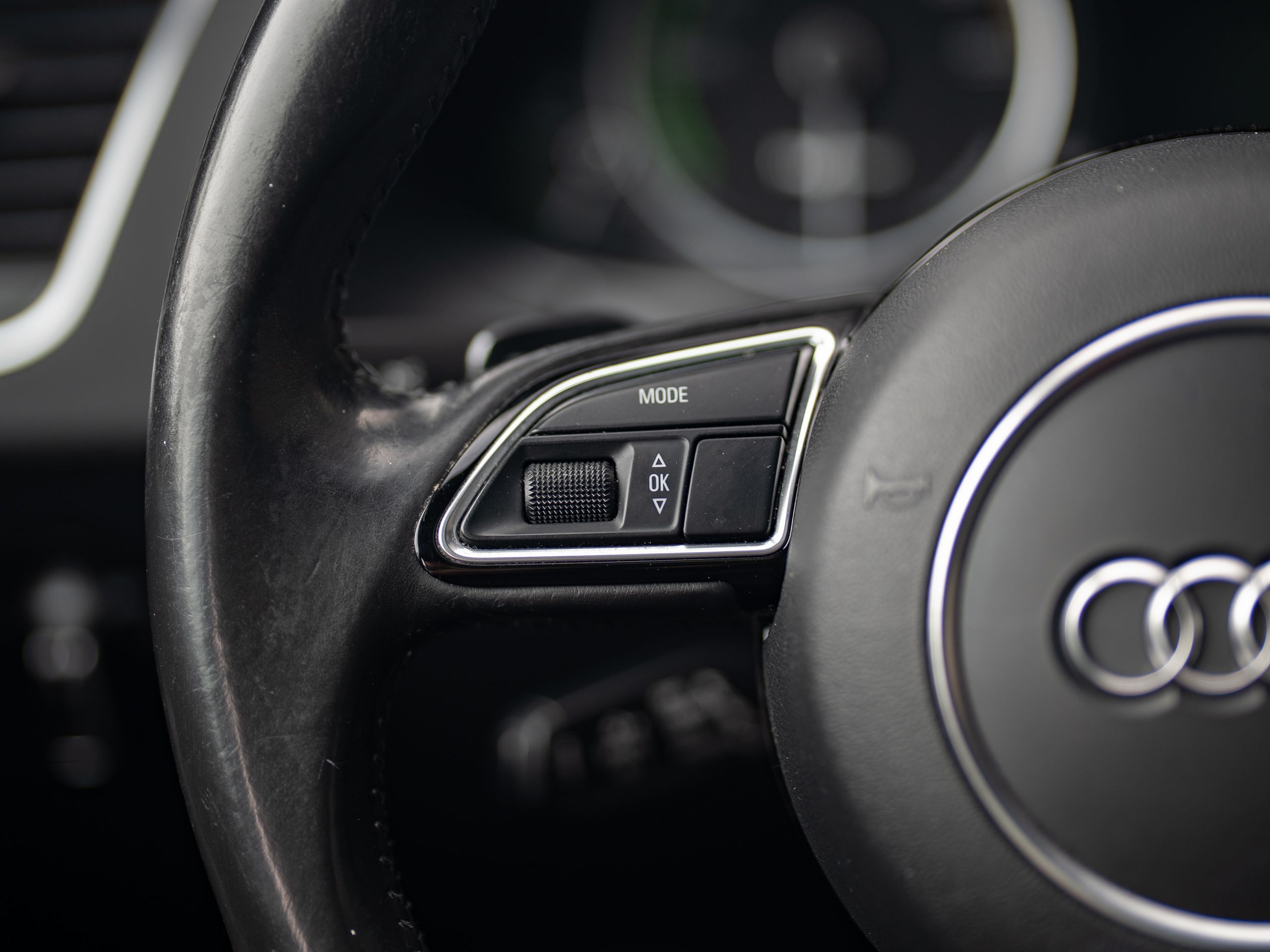2016 Audi Q5 Prestige Hybrid photo 16
