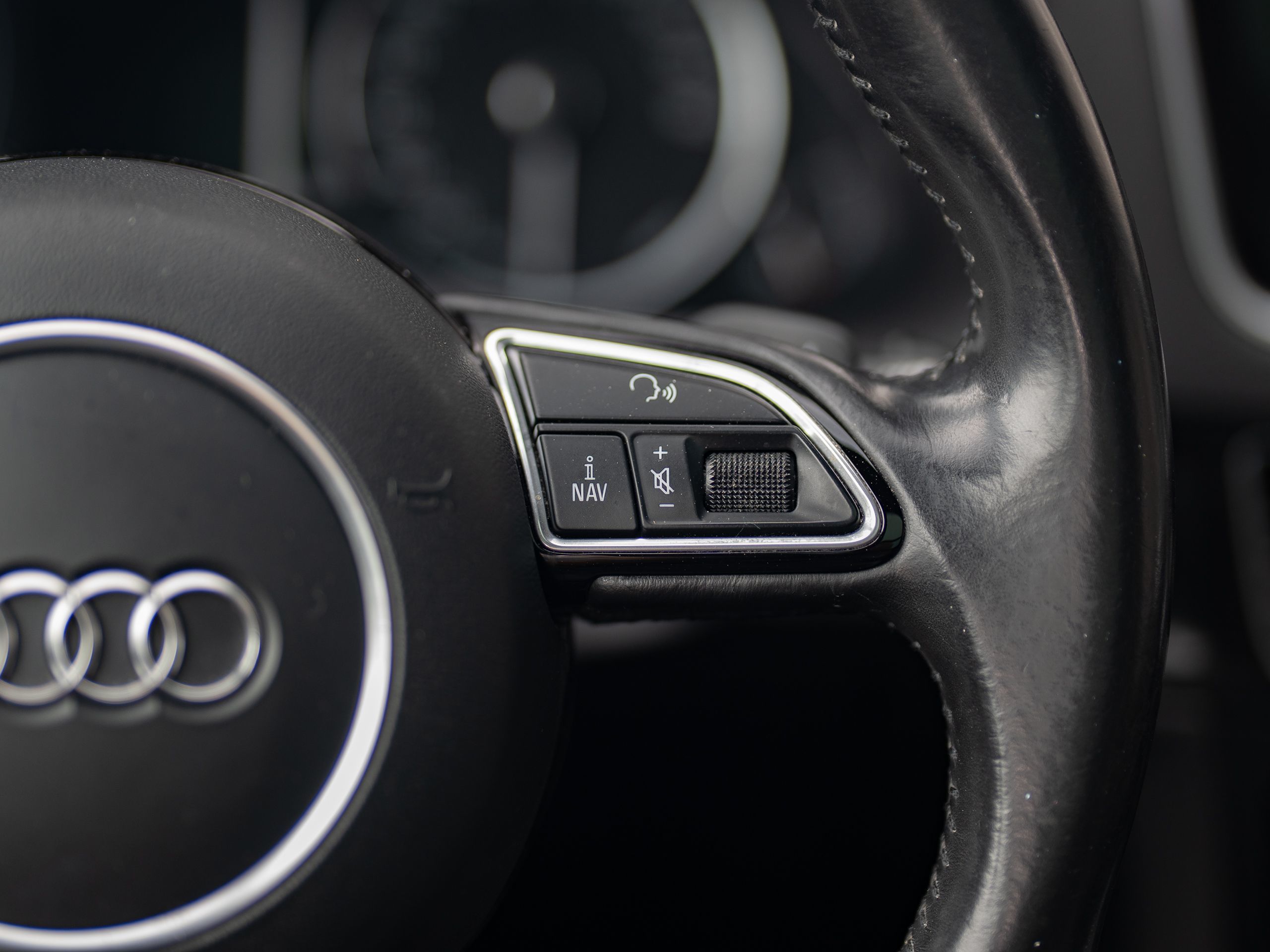 2016 Audi Q5 Prestige Hybrid photo 17
