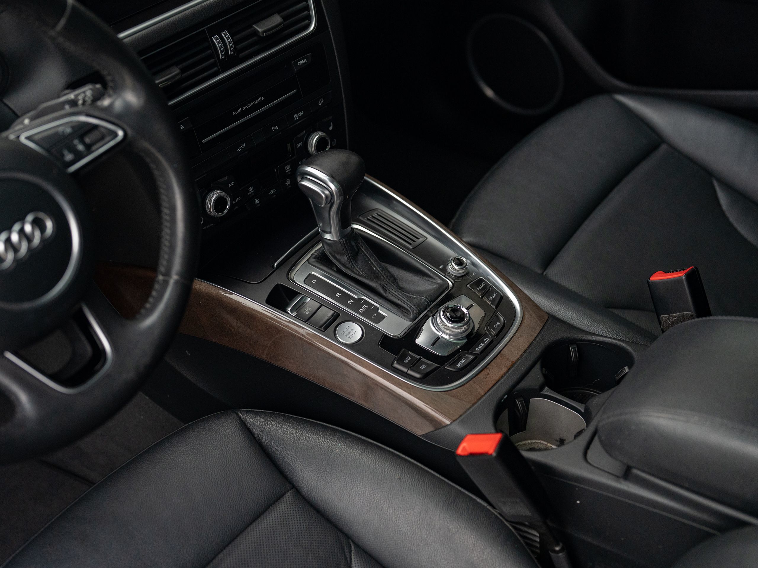 2016 Audi Q5 Prestige Hybrid photo 18