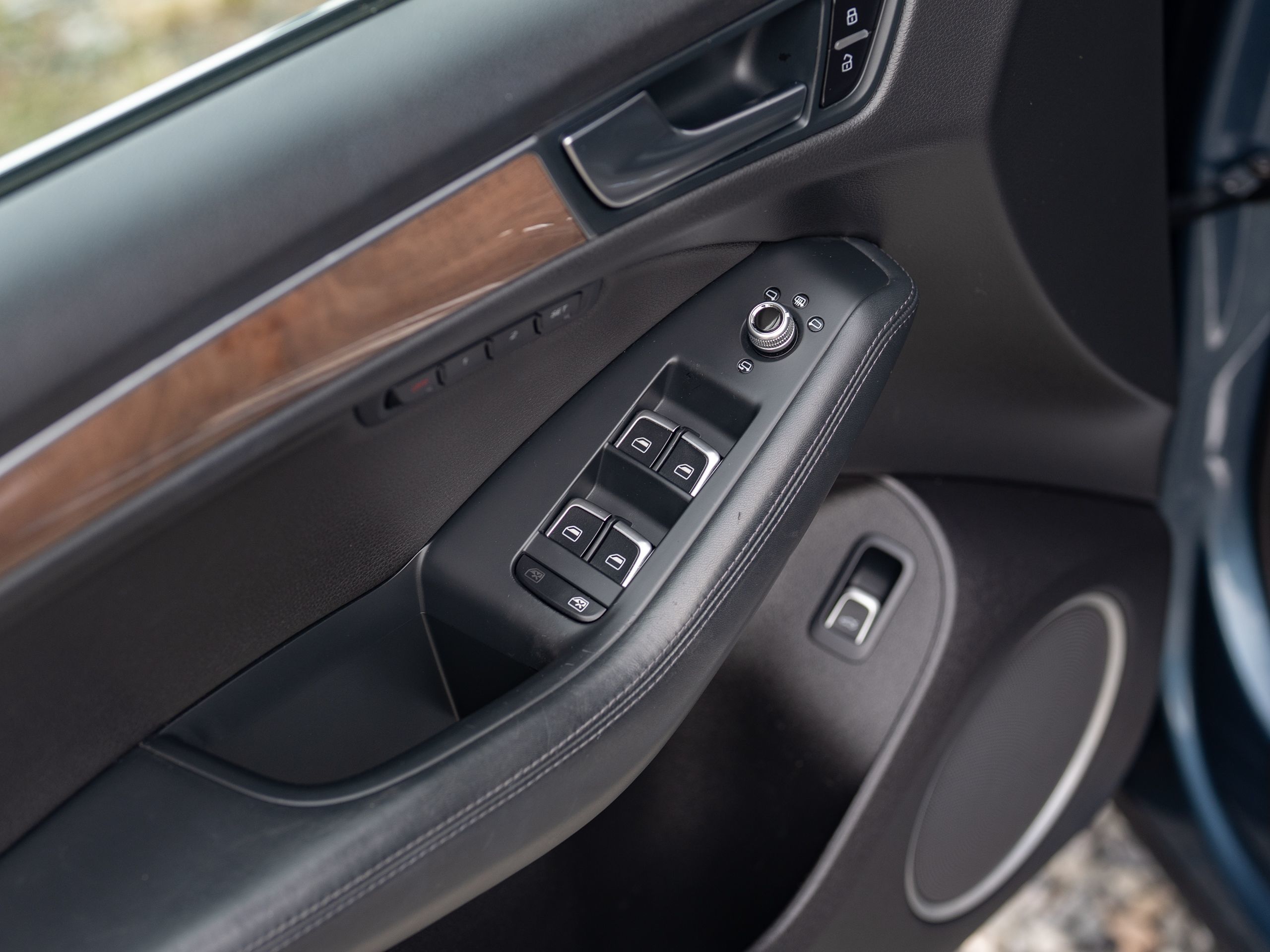 2016 Audi Q5 Prestige Hybrid photo 27