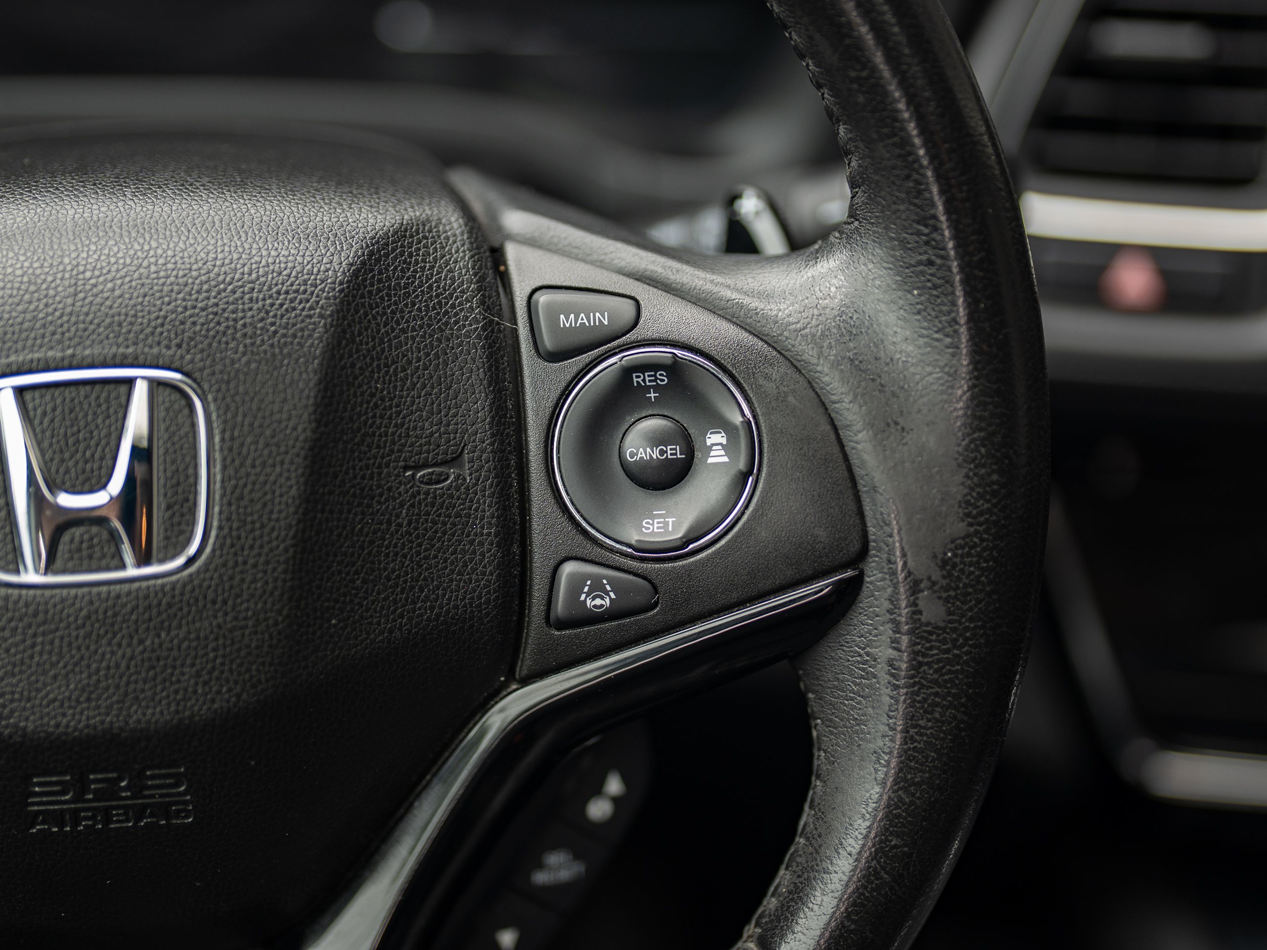 2019 Honda HR-V Touring photo 17
