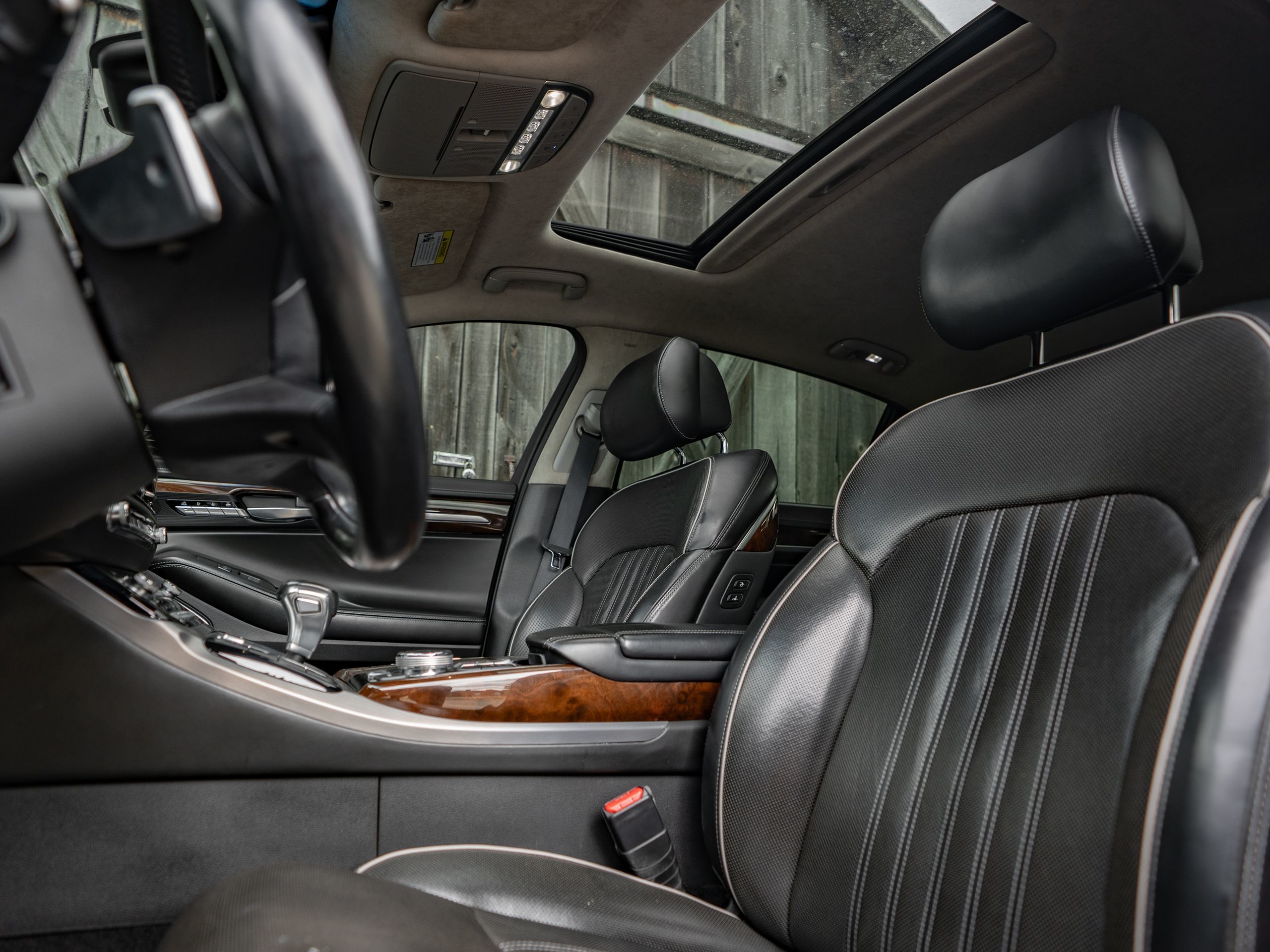 2018 Genesis G90 3.3T Premium photo 9