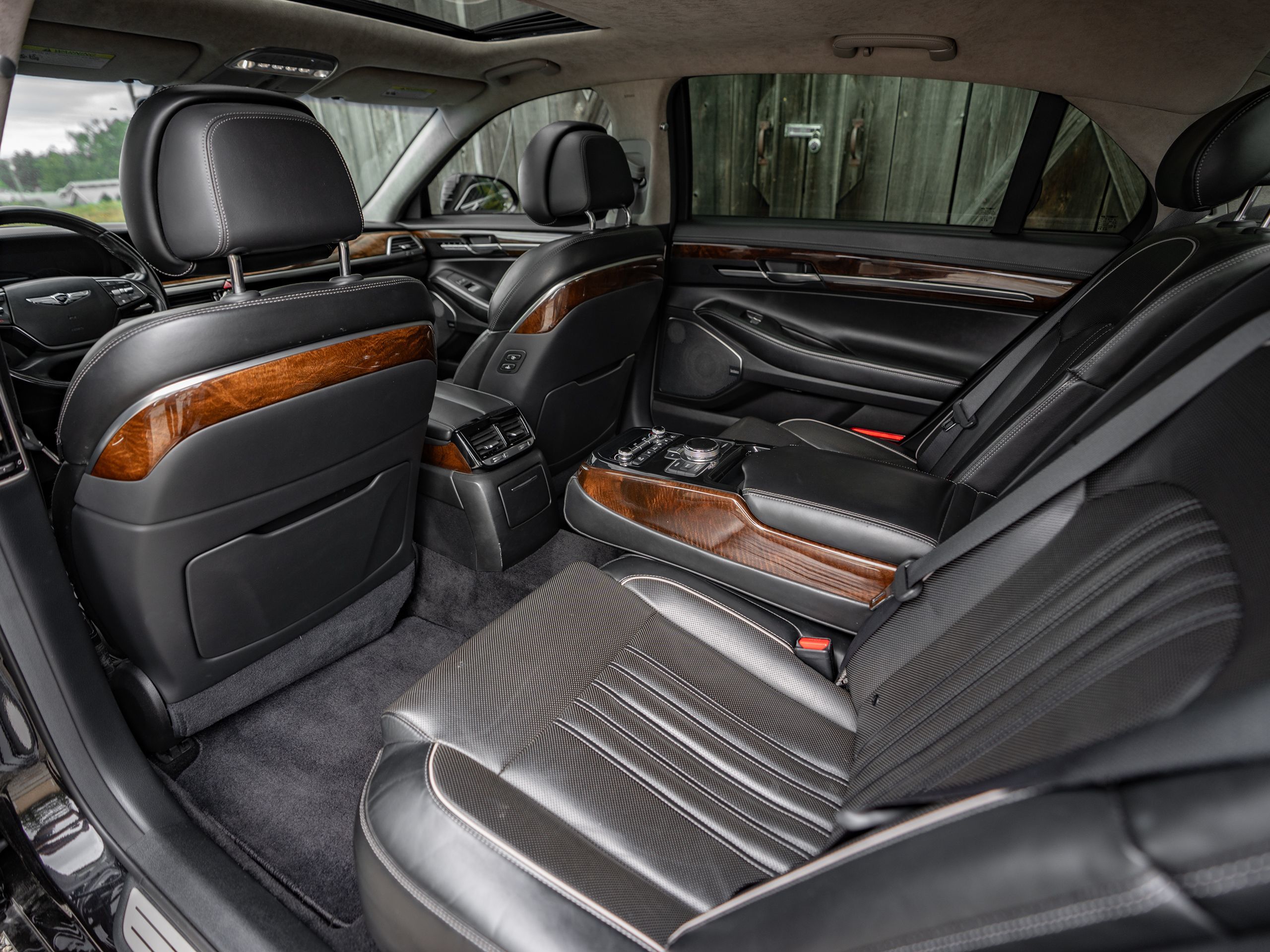2018 Genesis G90 3.3T Premium photo 10
