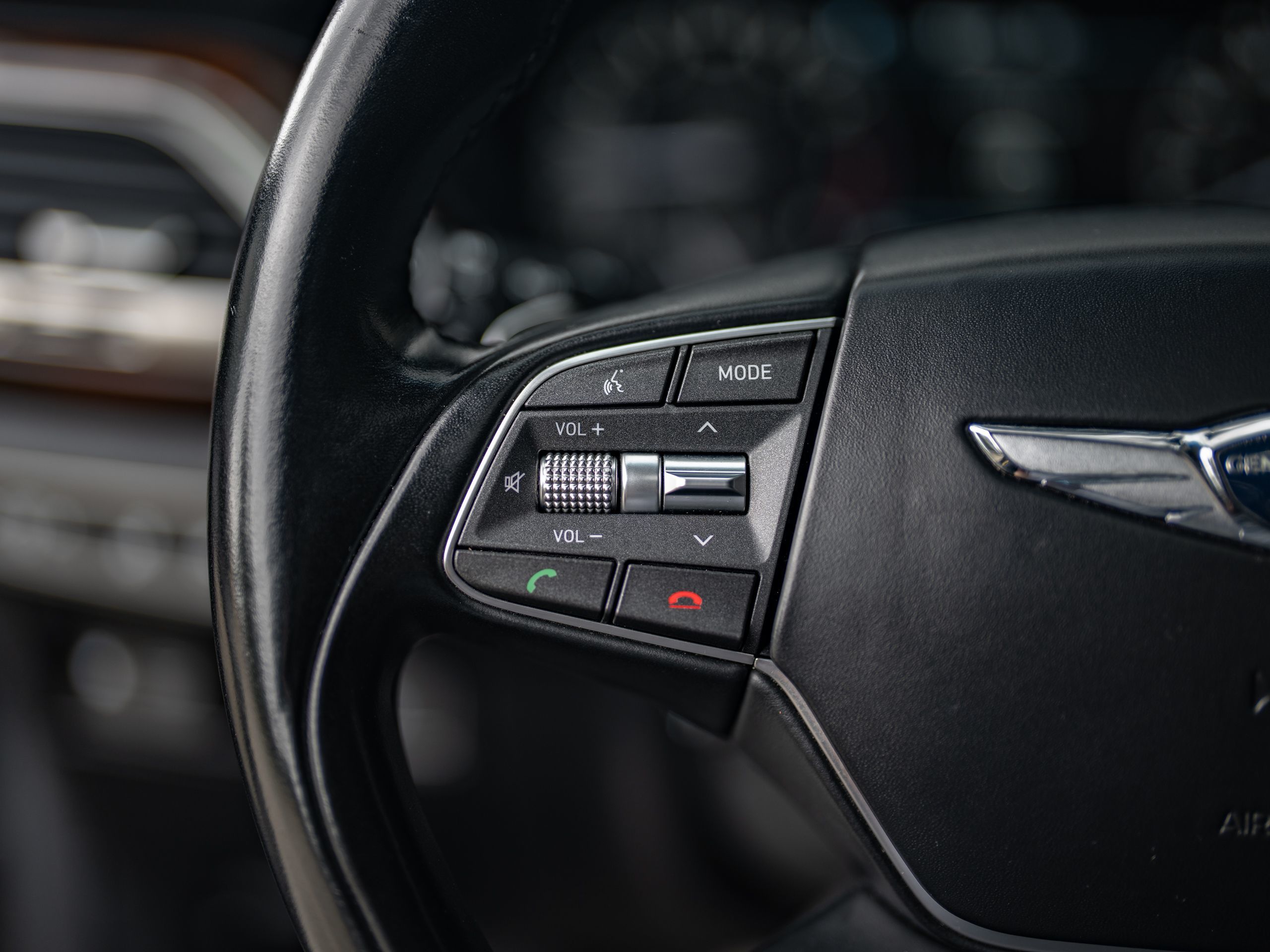 2018 Genesis G90 3.3T Premium photo 15