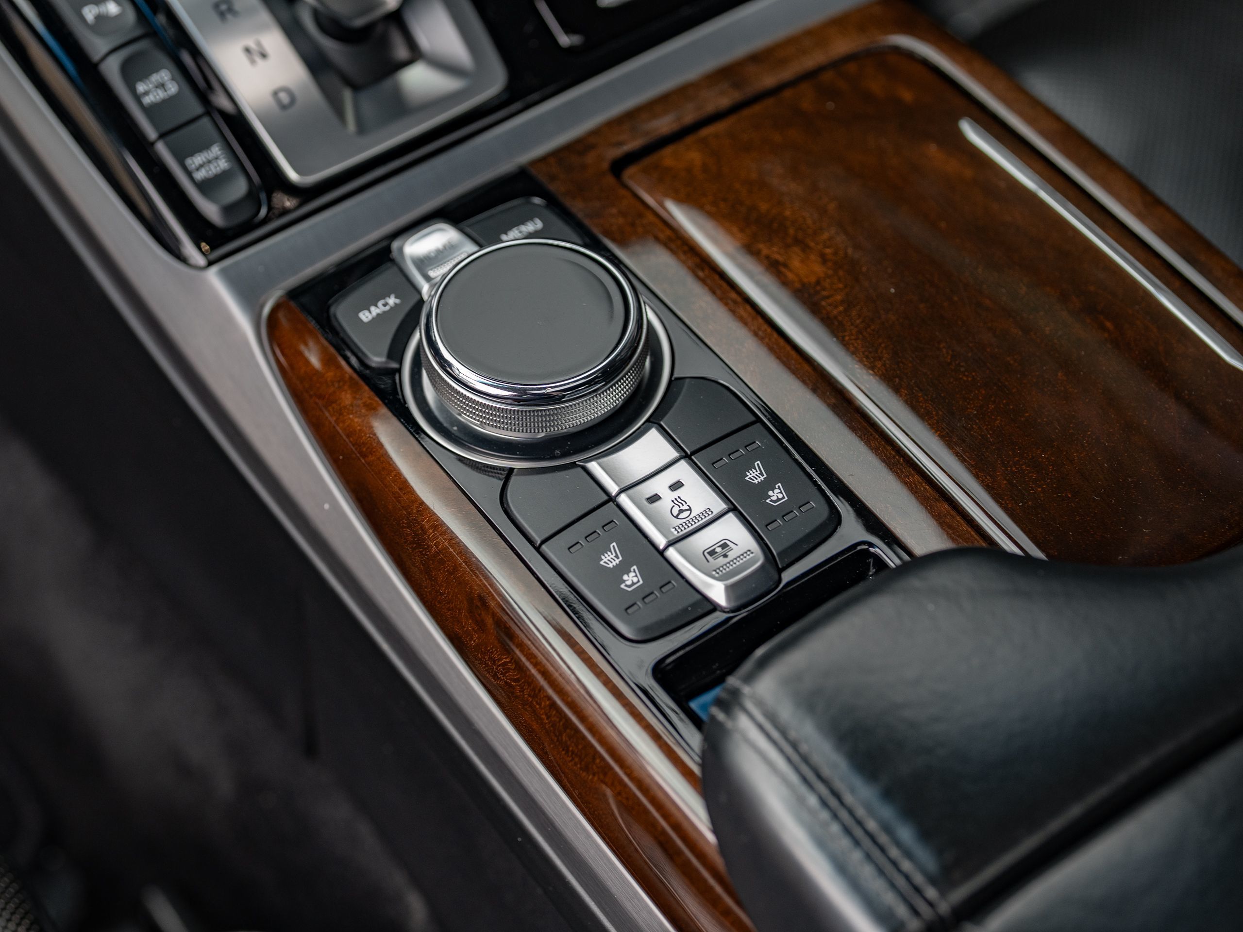 2018 Genesis G90 3.3T Premium photo 20