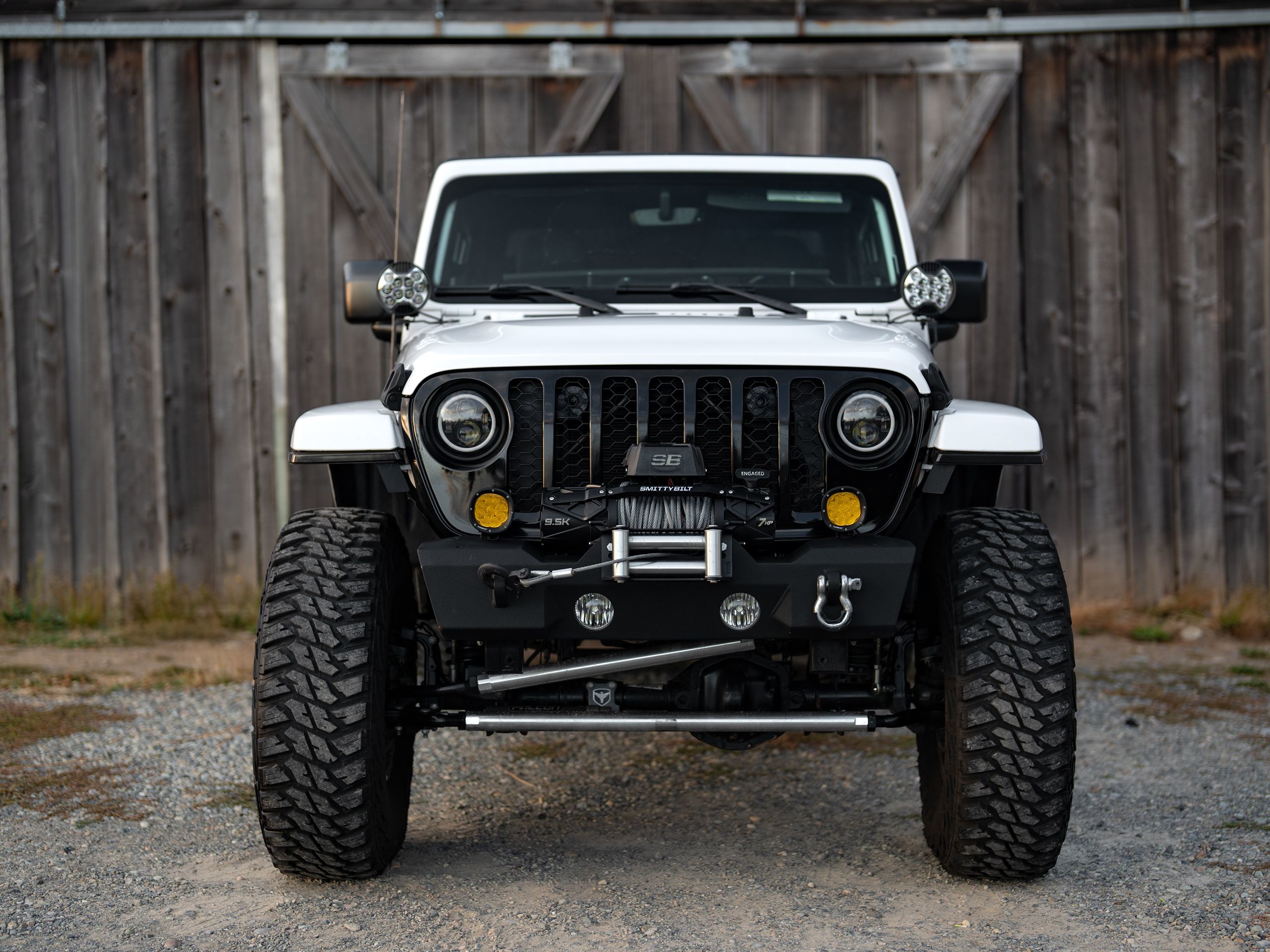 2021 Jeep Gladiator Sport photo 2