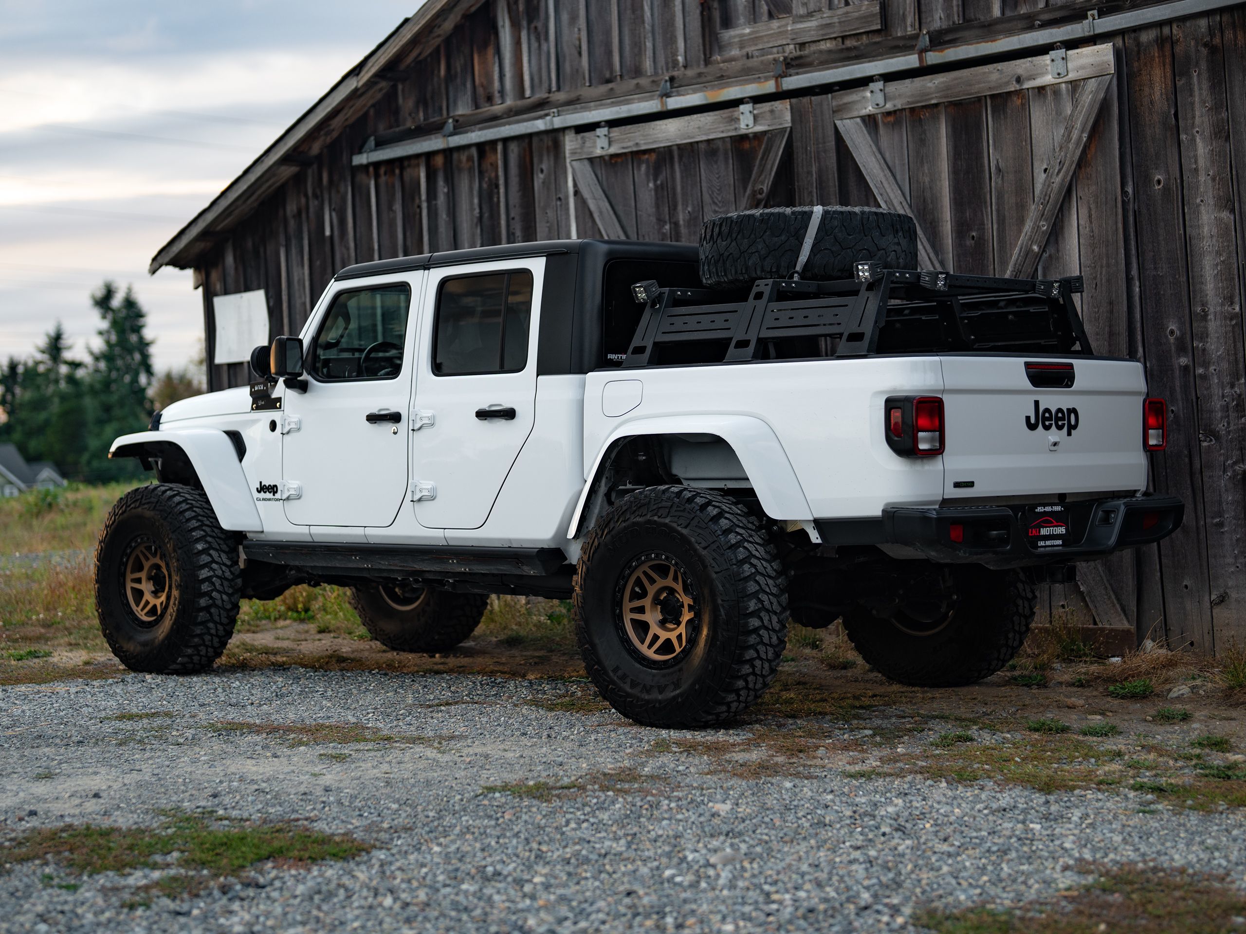 2021 Jeep Gladiator Sport photo 5