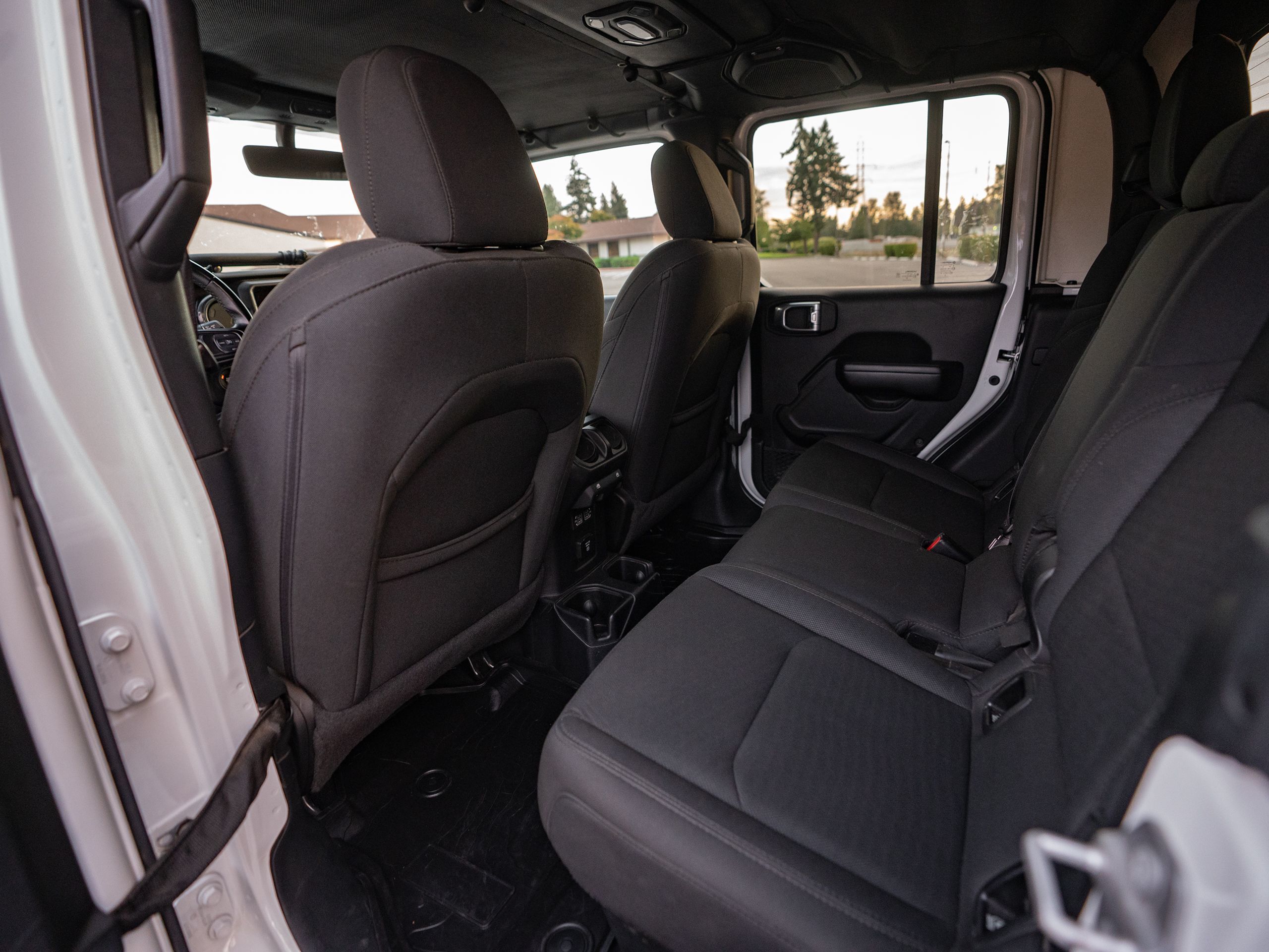 2021 Jeep Gladiator Sport photo 22