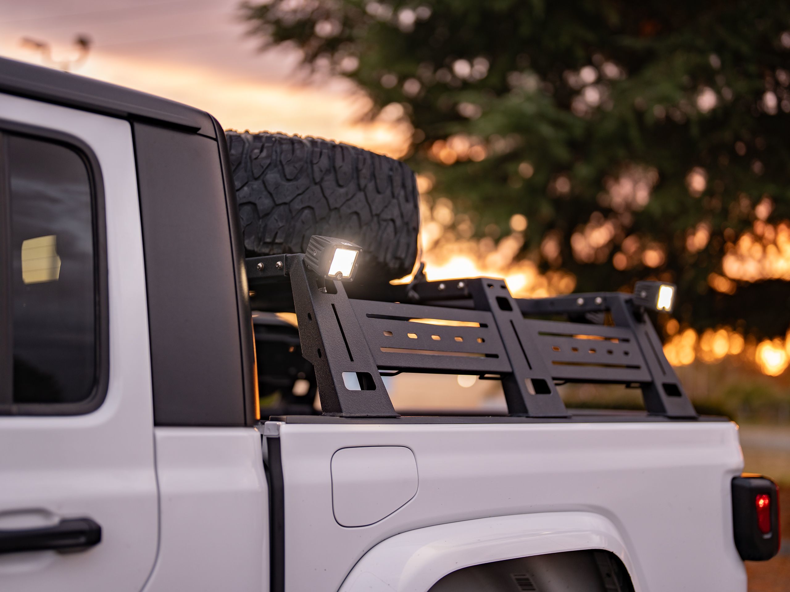 2021 Jeep Gladiator Sport photo 29