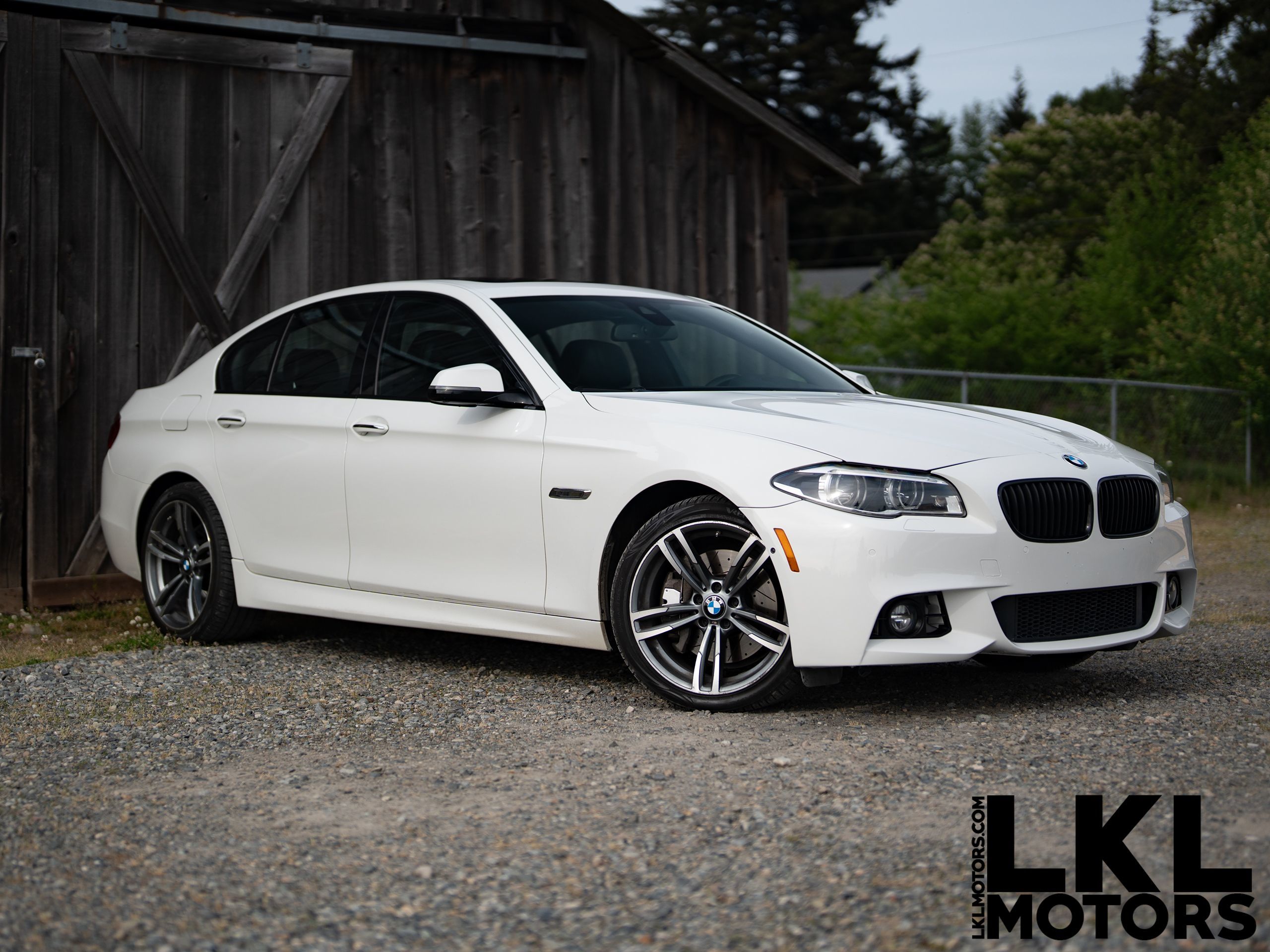 2016 BMW 5 Series 550i xDrive Sedan M Sport Line's photo