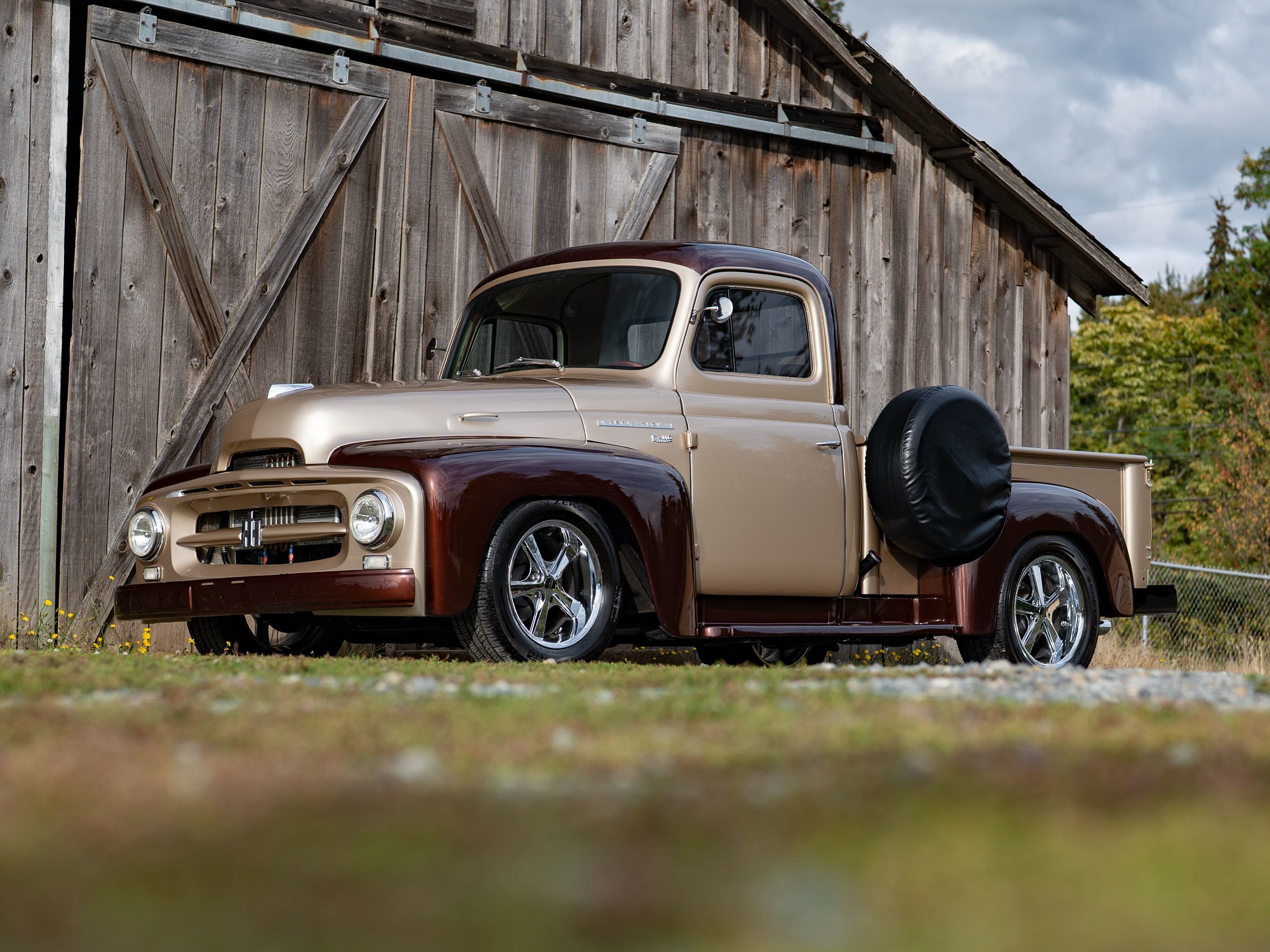 Photo 9 of this International R-110 Series