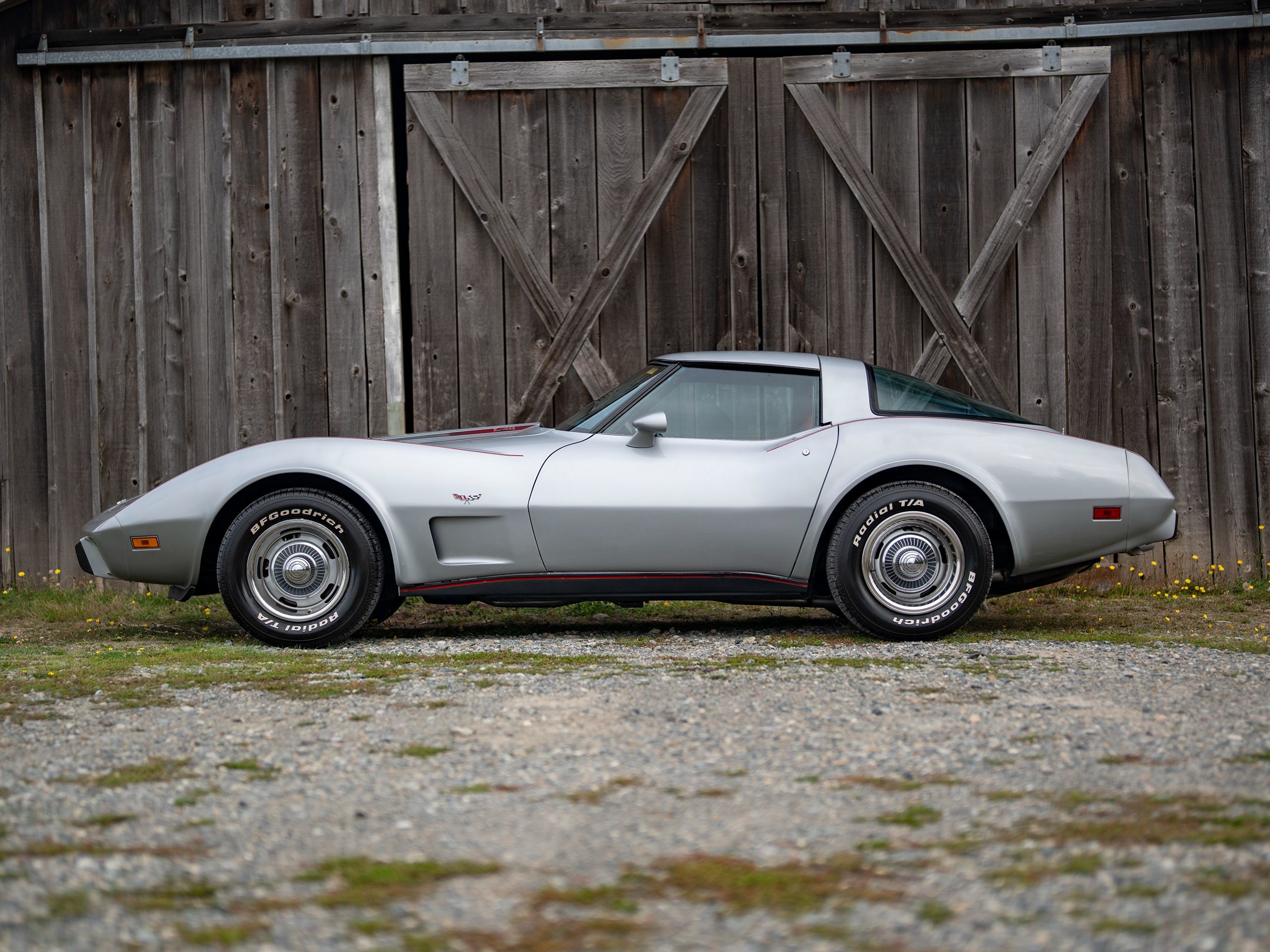 Photo 4 of this Chevrolet Corvette