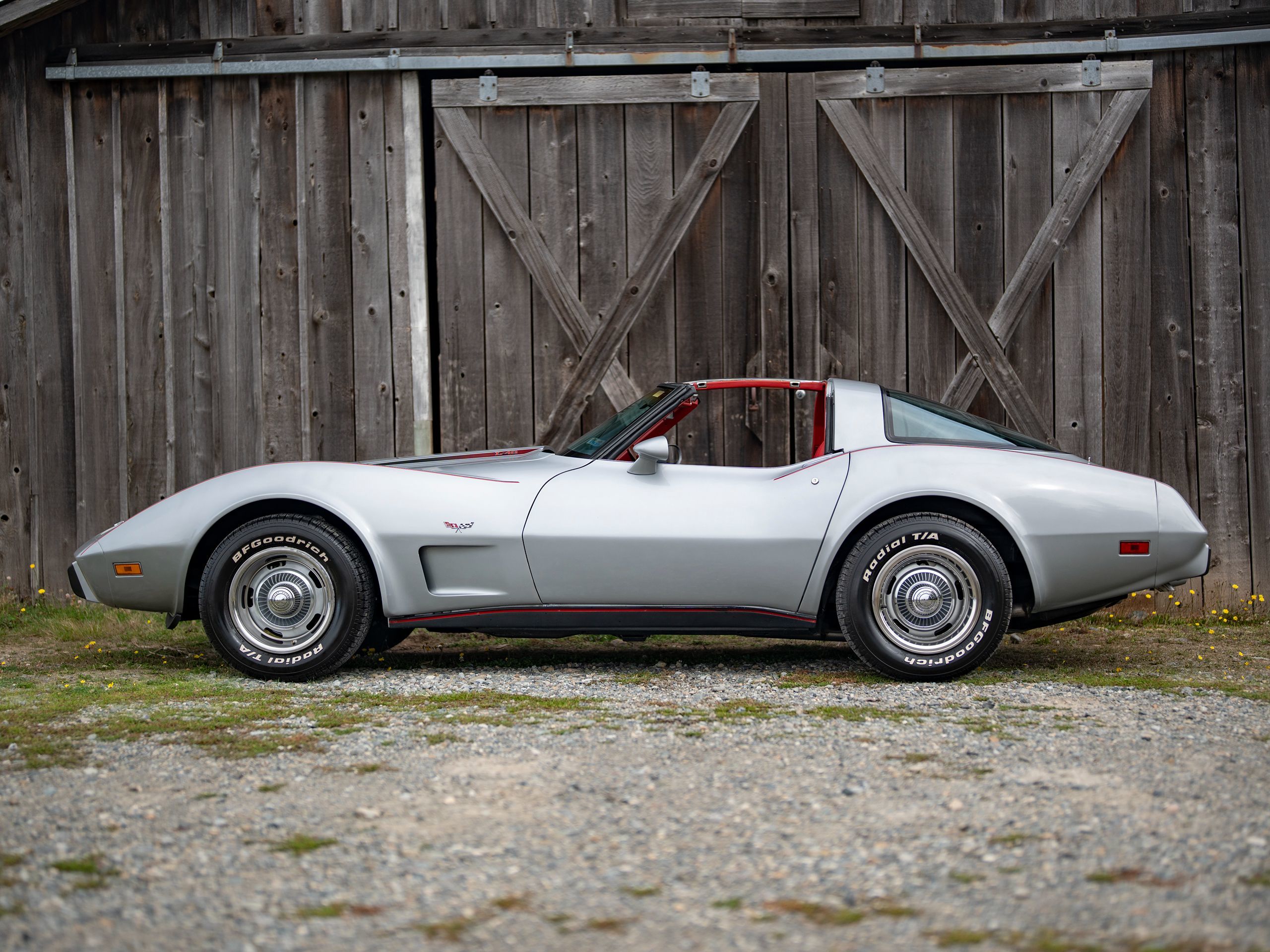 Photo 13 of this Chevrolet Corvette