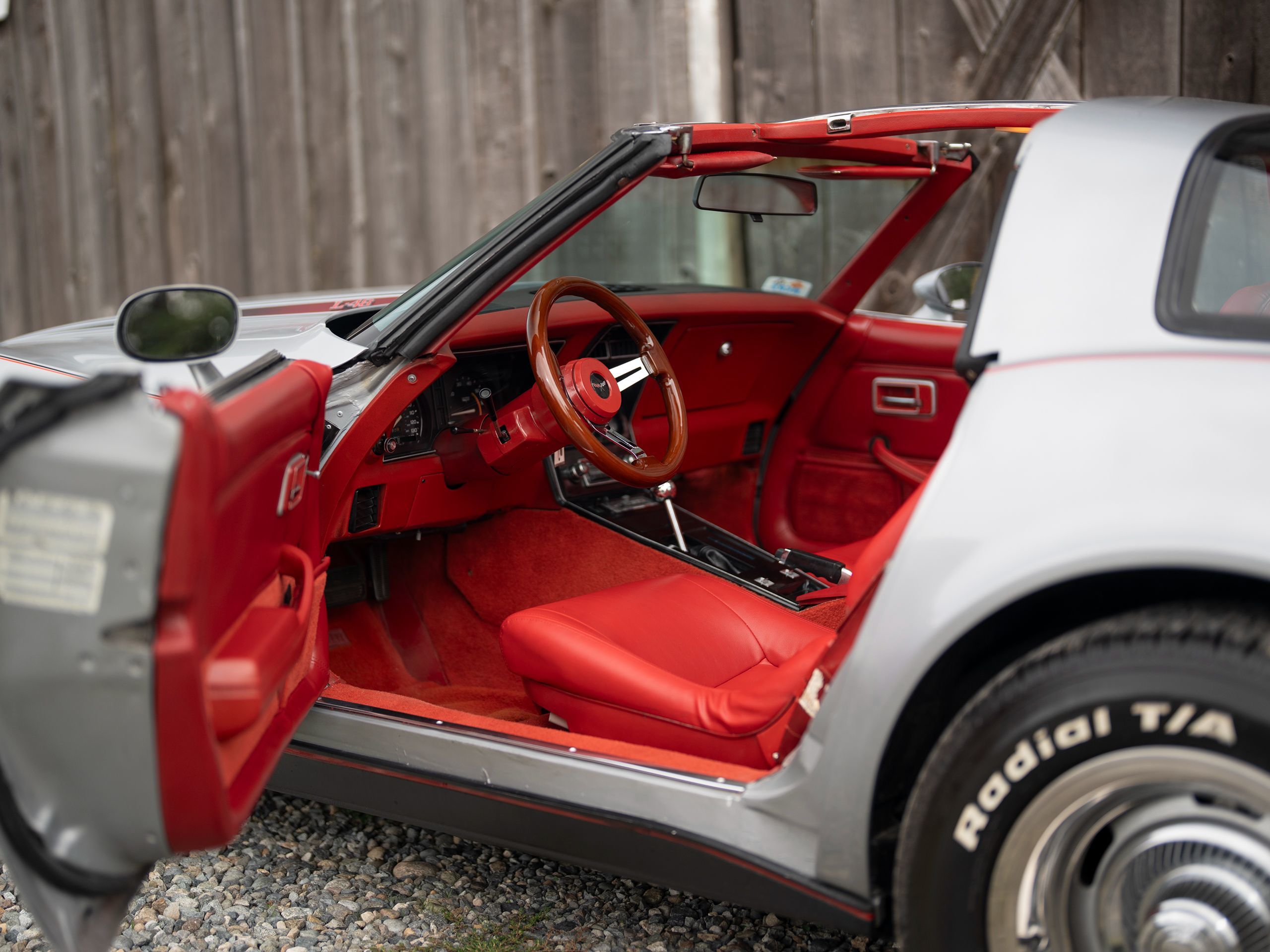 Photo 14 of this Chevrolet Corvette