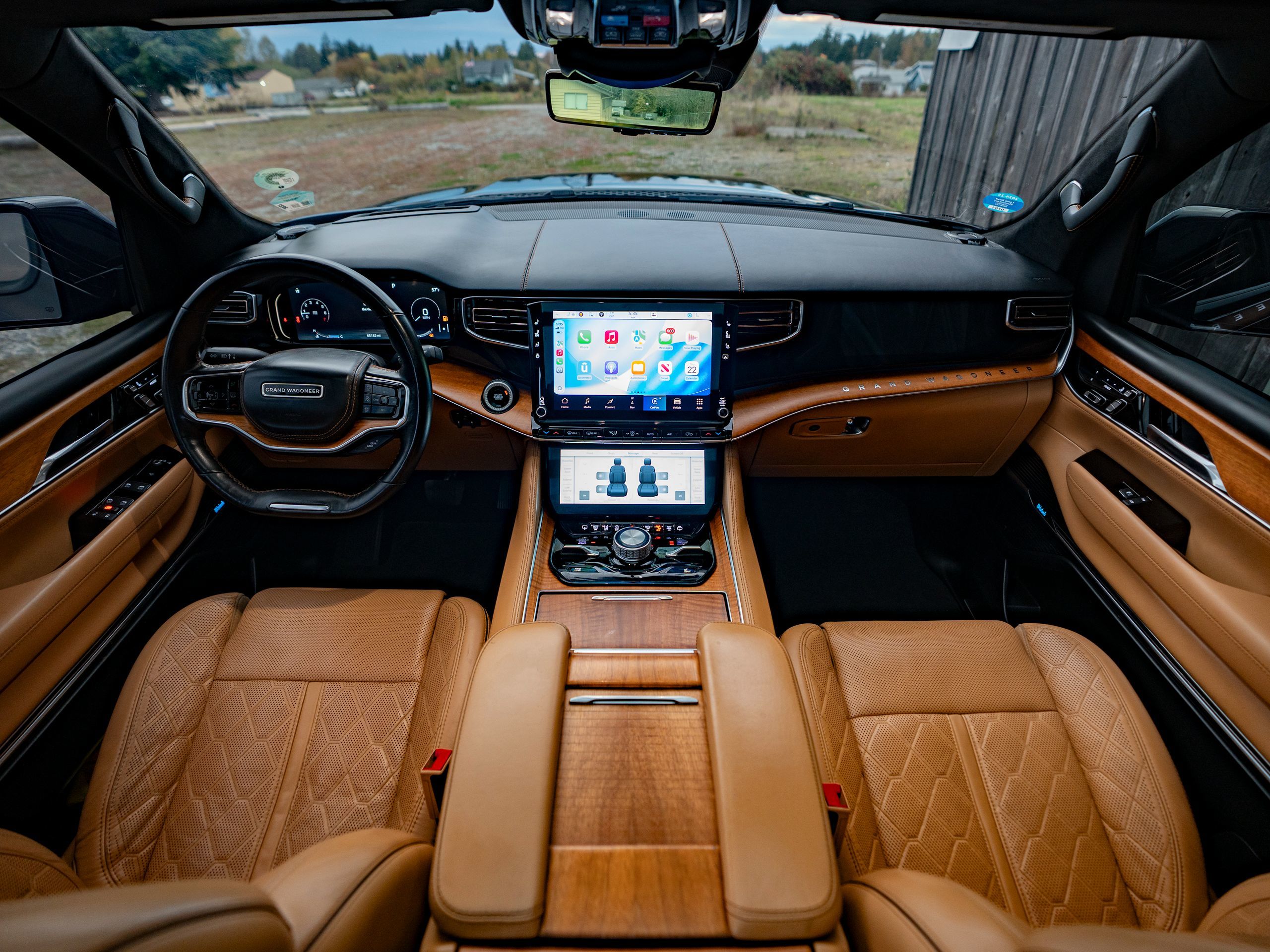 Photo 14 of this Jeep Grand Wagoneer