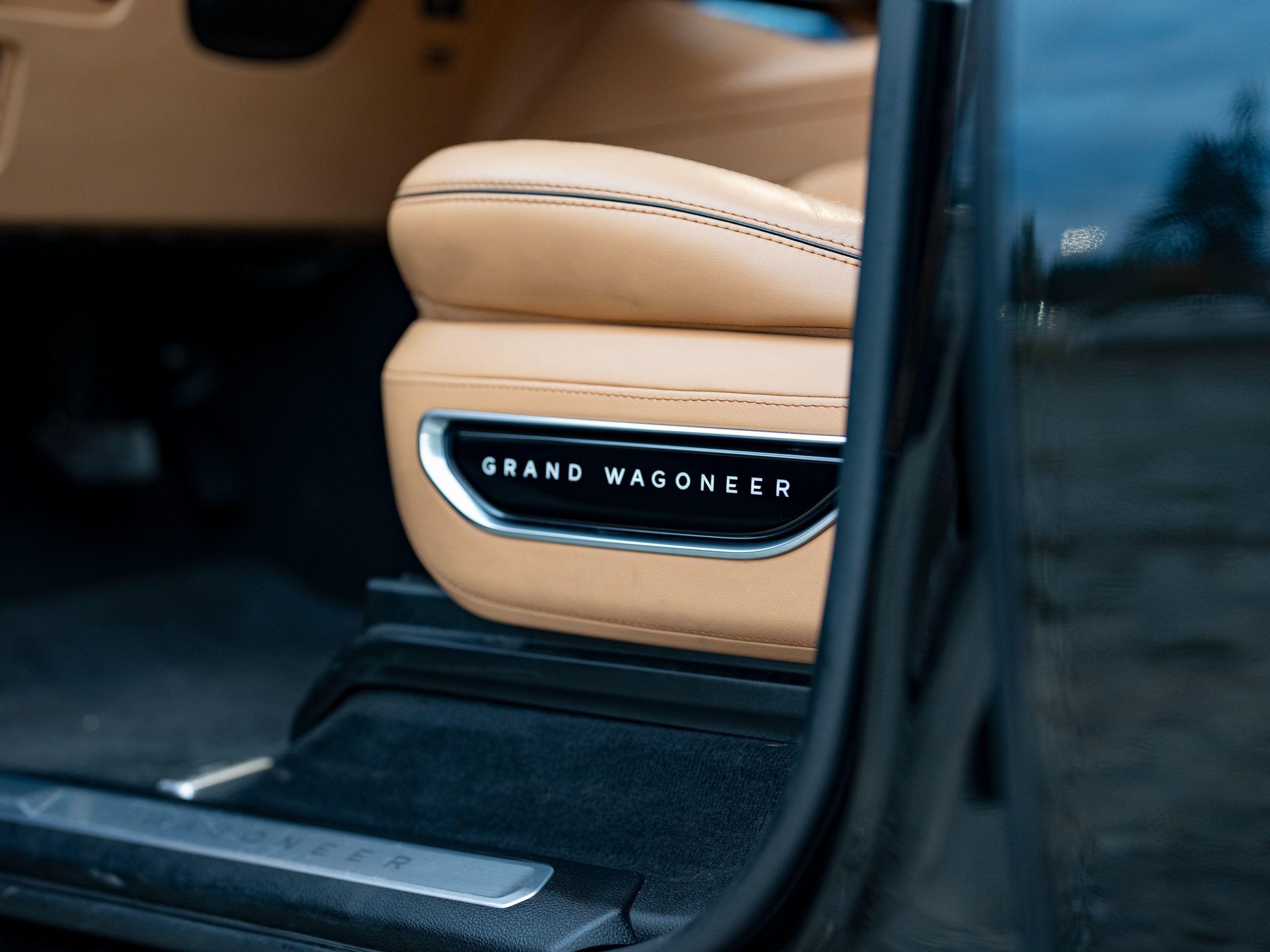 Photo 31 of this Jeep Grand Wagoneer