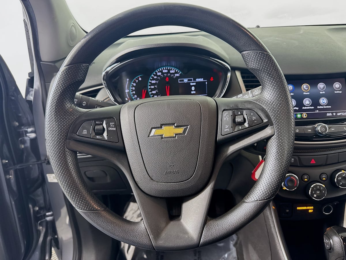 2020 Chevrolet Trax LS - Photo 12