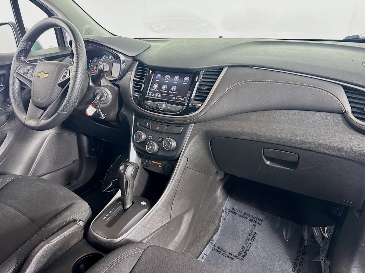 2020 Chevrolet Trax LS - Photo 28