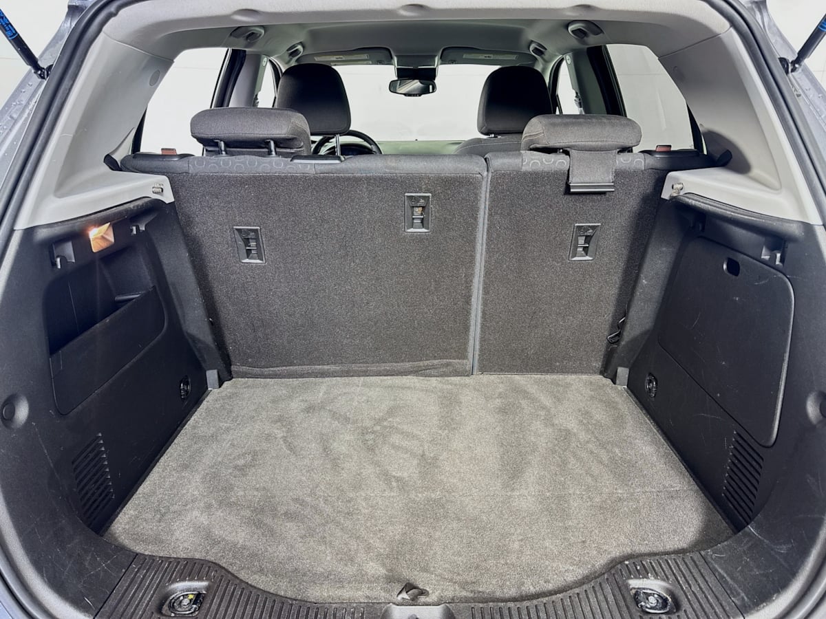 2020 Chevrolet Trax LS - Photo 25