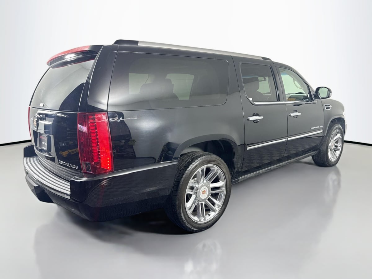 2014 Cadillac Escalade ESV Platinum photo 2