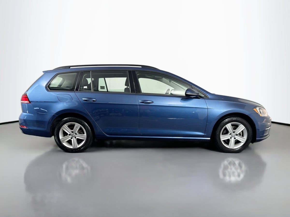 2019 Volkswagen Golf SportWagen 1.8T S 4Motion photo 4