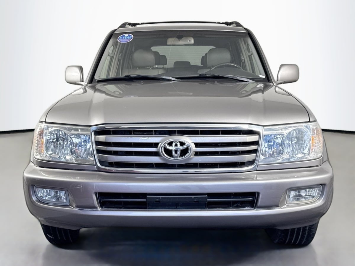 2007 Toyota Land Cruiser Base photo 2