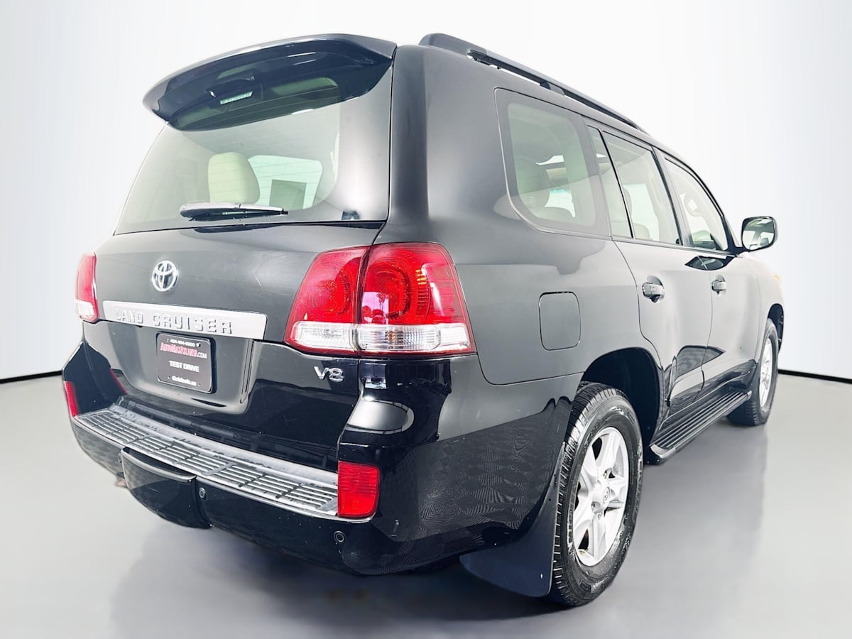 2008 Toyota Land Cruiser photo 3