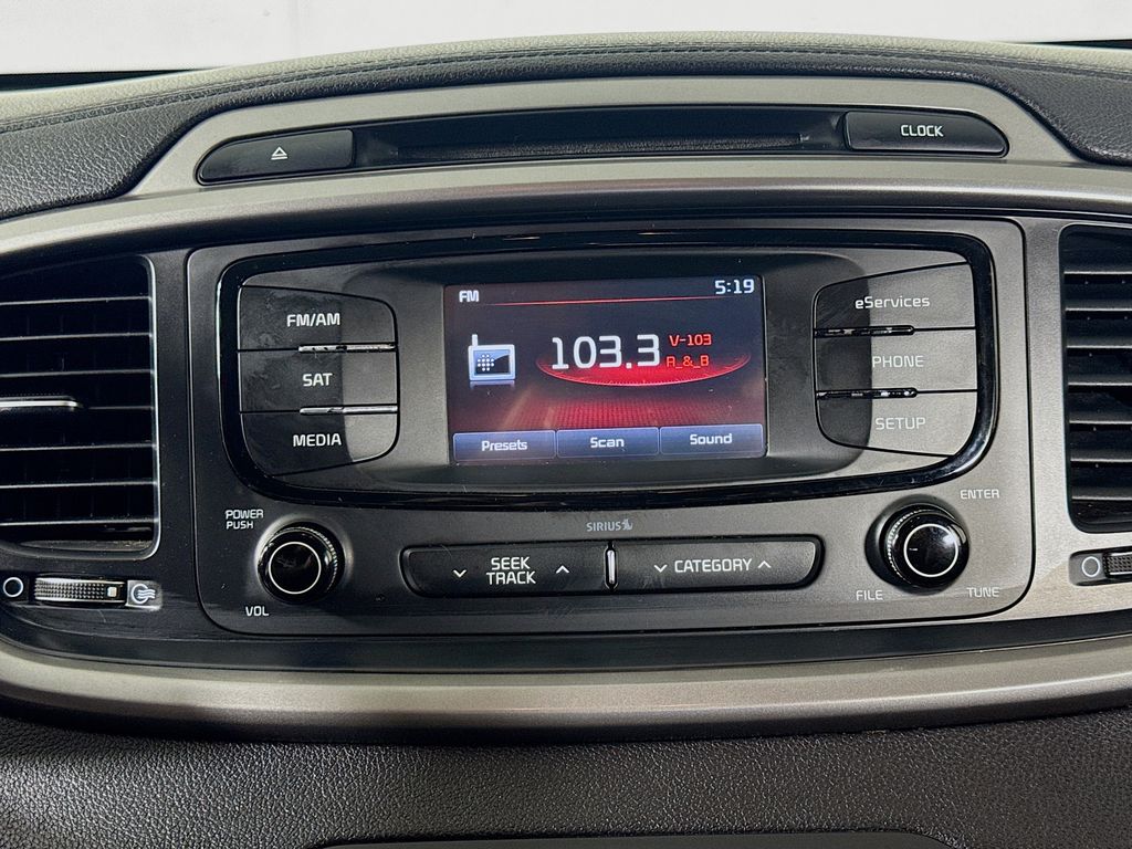 2016 Kia Sorento LX - Photo 15