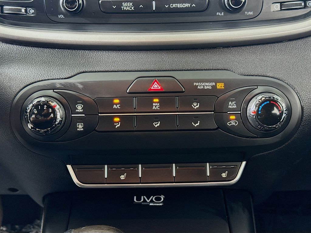 2016 Kia Sorento LX - Photo 16