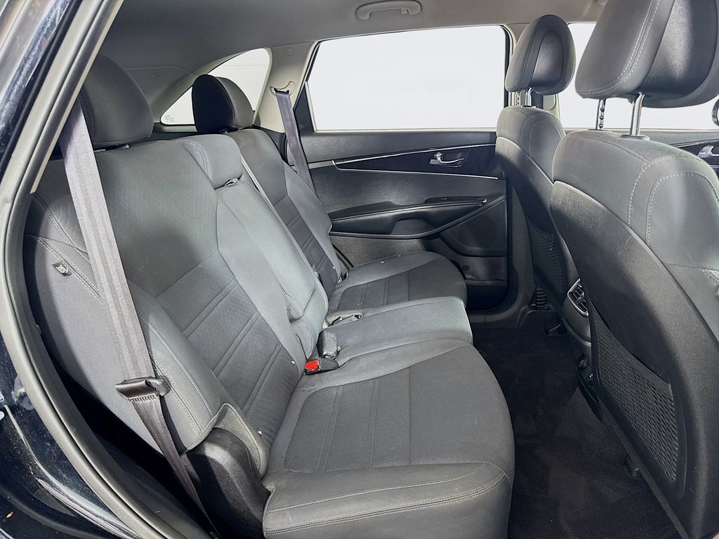 2016 Kia Sorento LX - Photo 31