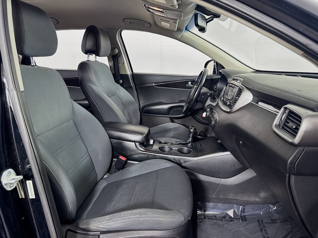 2016 Kia Sorento LX - Photo 32