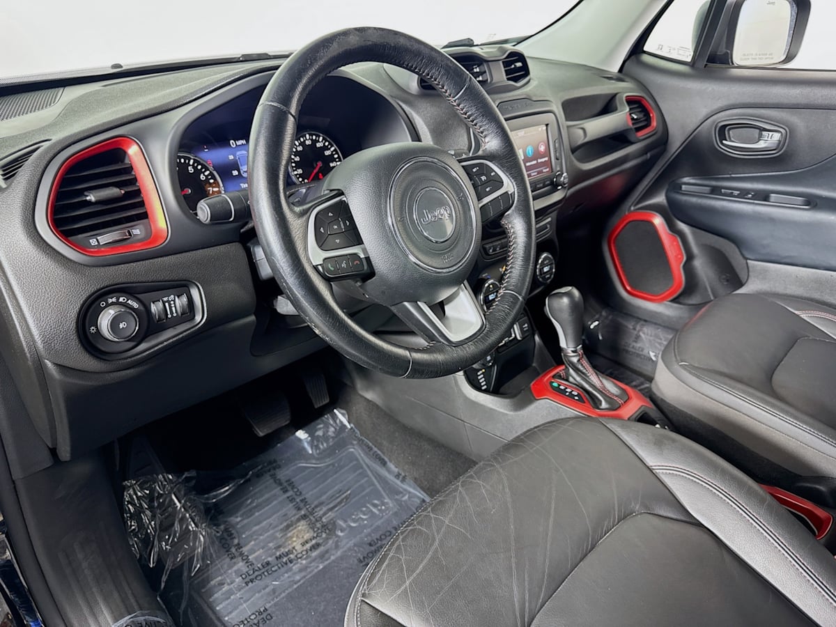 2016 Jeep Renegade Trailhawk photo 8