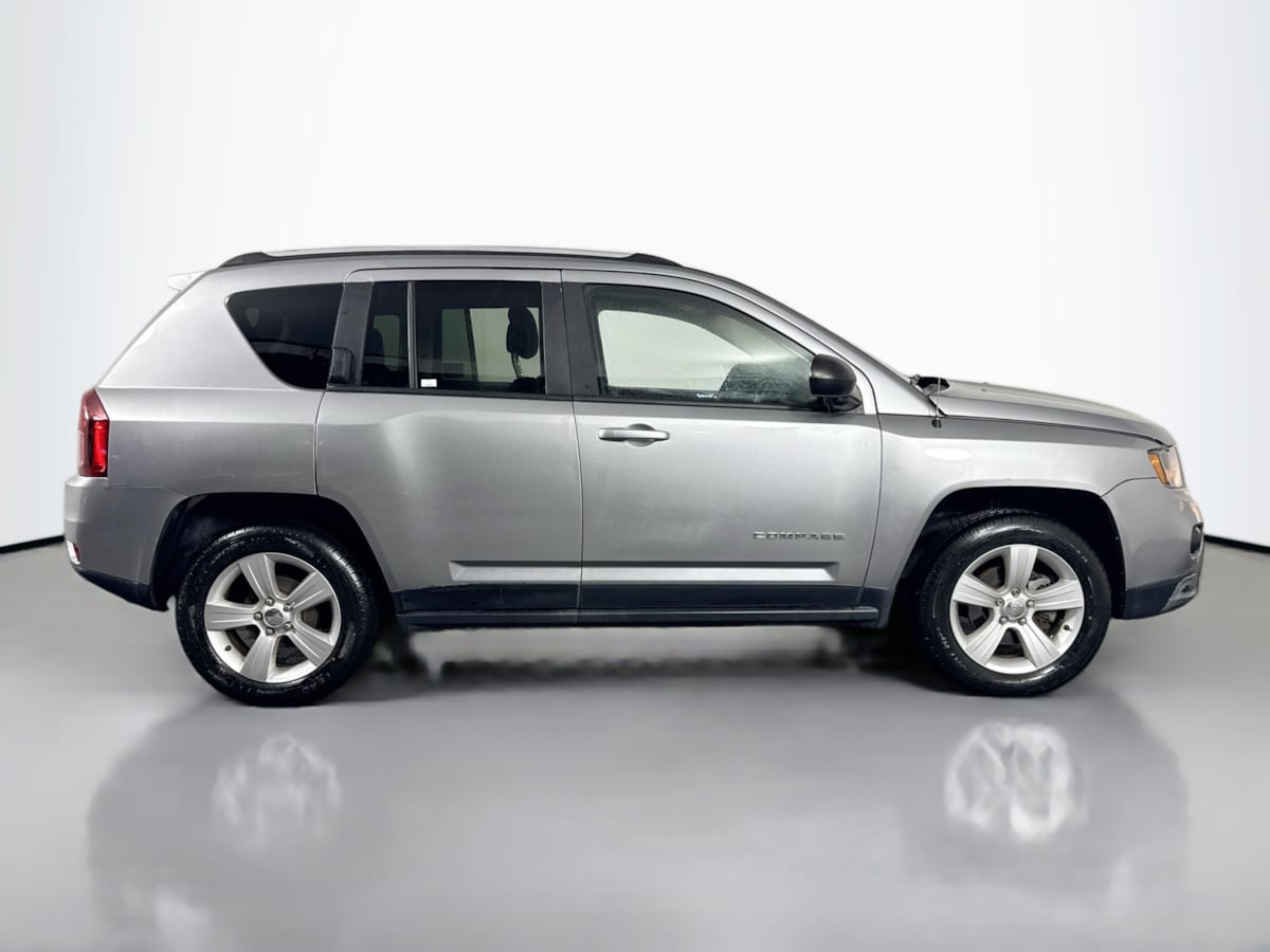 2017 Jeep Compass Sport - Photo 4