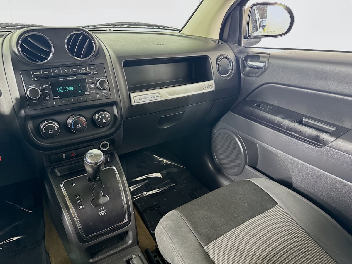 2017 Jeep Compass Sport - Photo 19