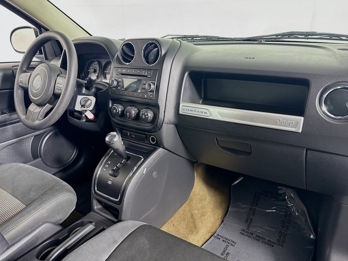 2017 Jeep Compass Sport - Photo 24