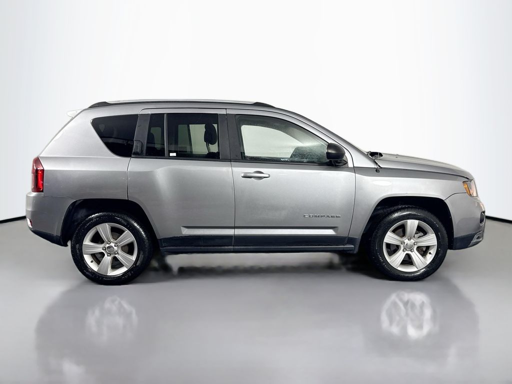 2017 Jeep Compass Sport - Photo 4